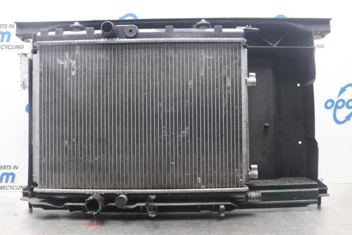 Front panel from a Peugeot 307 (3A/C/D) 1.4 16V 2004