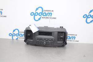 Used Radio control panel Citroen Jumpy 1.6 Blue HDi 95 Price on request offered by Gebr Opdam B.V.