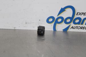 Used AIH headlight switch Citroen Jumpy 1.6 Blue HDi 95 Price € 25,00 Margin scheme offered by Gebr Opdam B.V.