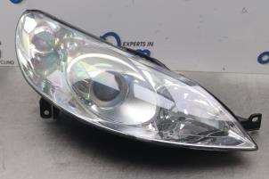 Used Headlight, right Peugeot 407 SW (6E) 1.8 16V Price € 60,00 Margin scheme offered by Gebr Opdam B.V.