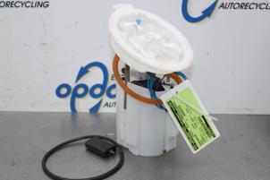 Usagé Pompe essence Mini Mini (F55) 1.5 12V Cooper Prix € 80,00 Règlement à la marge proposé par Gebr Opdam B.V.