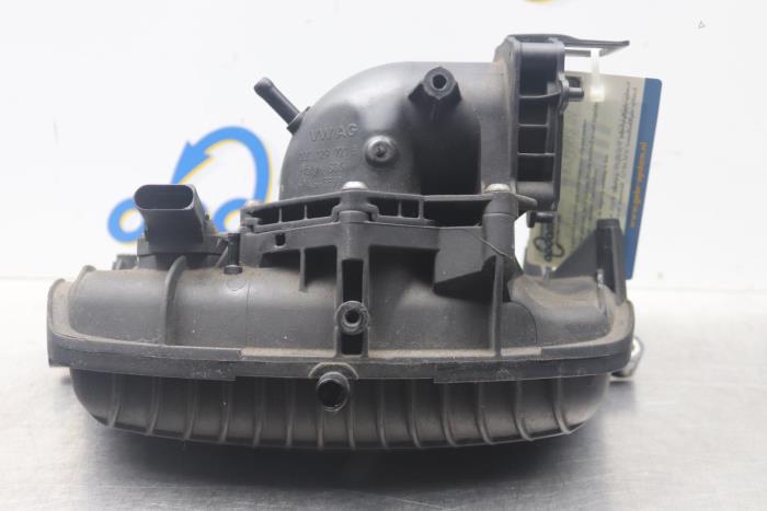 Używane Kolektor dolotowy Volkswagen Golf V (1K1) 1.4 TSI 140 16V Cena € 64,00 Procedura marży oferowane przez Gebr Opdam B.V.