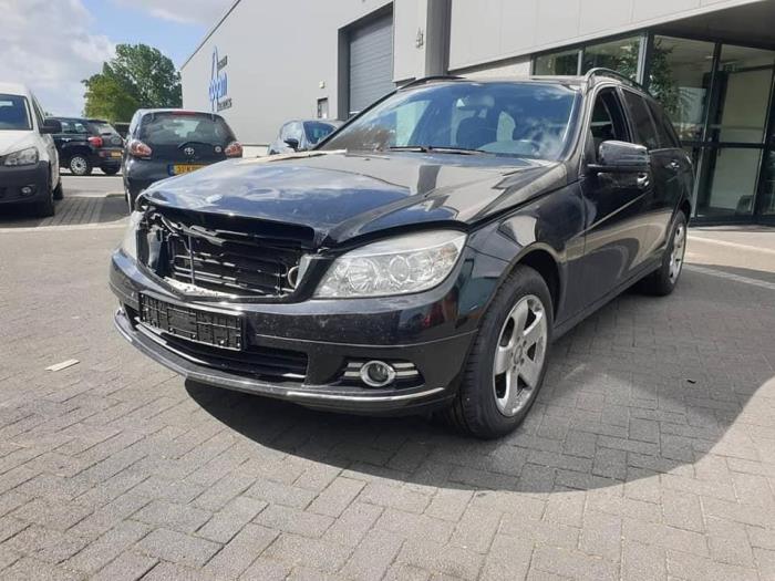 Used Engine Mercedes C Estate (S204) 2.2 C-200 CDI 16V . Price € 1.275,00 Margin scheme offered by Gebr Opdam B.V.