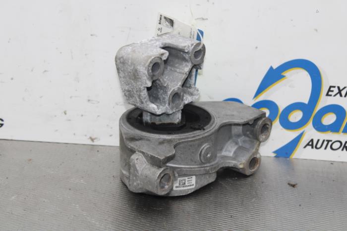 Used Engine mount Fiat Fiorino (225) 1.3 D 16V Multijet Price on request offered by Gebr Opdam B.V.