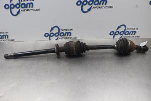 Used Front drive shaft, right Opel Signum (F48) 2.2 DGI 16V Price € 75,00 Margin scheme offered by Gebr Opdam B.V.