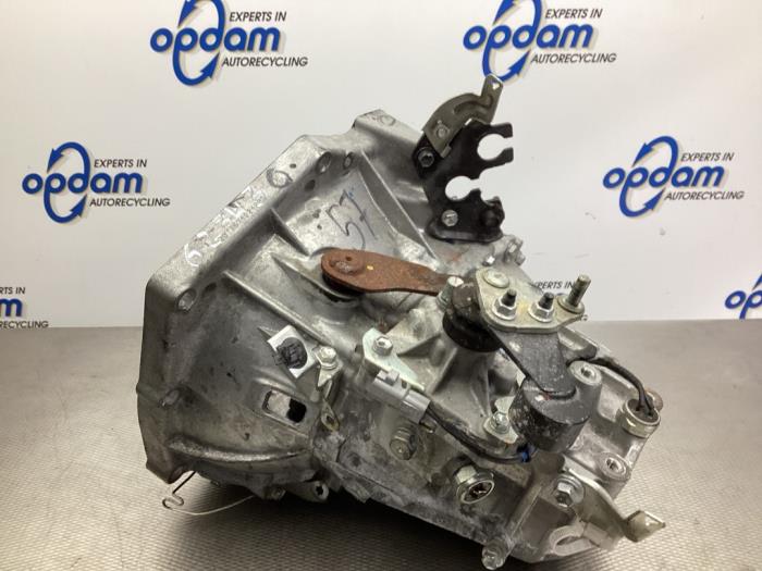 Getriebe van een Toyota Aygo (B40) 1.0 12V VVT-i 2020