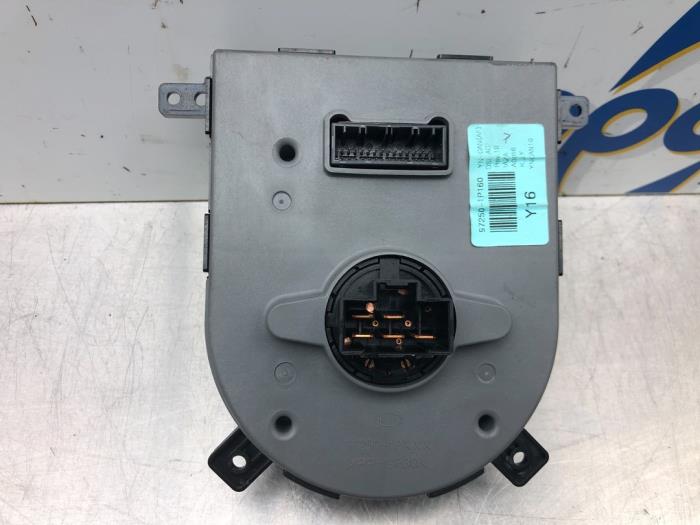 Panel de control de calefacción de un Kia Venga 1.4 CVVT 16V 2013