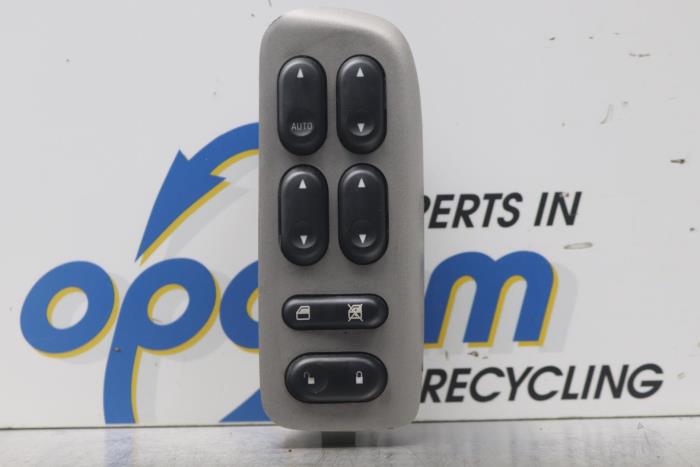 Usados Interruptor de ventanilla eléctrica Mazda Tribute 3.0 V6 24V 4x4 Precio € 72,00 Norma de margen ofrecido por Gebr Opdam B.V.