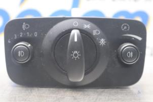Usados Interruptor de luz Ford S-Max (GBW) 2.0 TDCi 16V 140 Precio € 35,00 Norma de margen ofrecido por Gebr Opdam B.V.