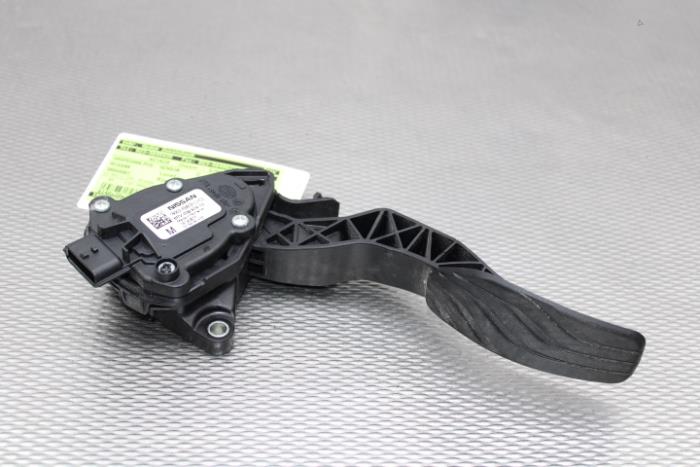 Begagnade Gaspedalsensor Nissan Qashqai (J11) 1.2 DIG-T 16V Pris på förfrågan erbjuds av Gebr Opdam B.V.