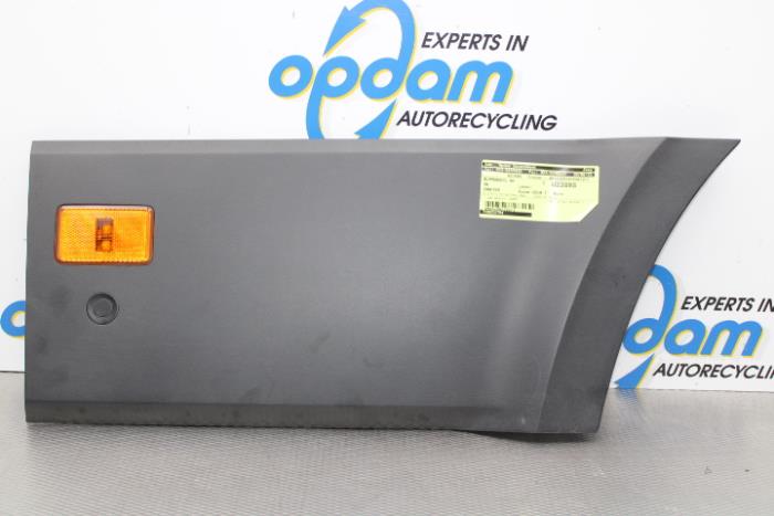 Rear bumper component, right from a Volkswagen Crafter (SY) 2.0 TDI 2019