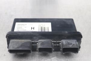 Used Computer lighting module Renault Megane II CC (EM) 1.6 16V Price € 50,00 Margin scheme offered by Gebr Opdam B.V.