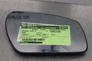 Gebrauchte Spiegelglas rechts Ford Fiesta 5 (JD/JH) 1.4 16V Preis € 10,00 Margenregelung angeboten von Gebr Opdam B.V.