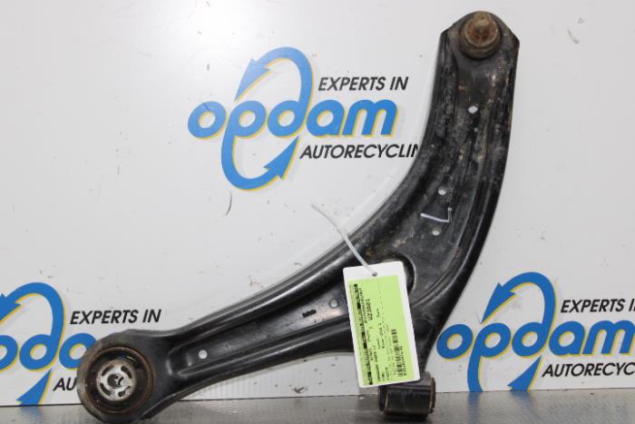 Front lower wishbone, left from a Ford Fiesta 7 1.0 EcoBoost 12V 100 2018
