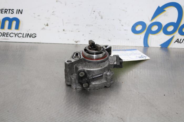 Bomba de vacío (diésel) de un Peugeot Partner (GC/GF/GG/GJ/GK) 1.6 HDI 90 2014