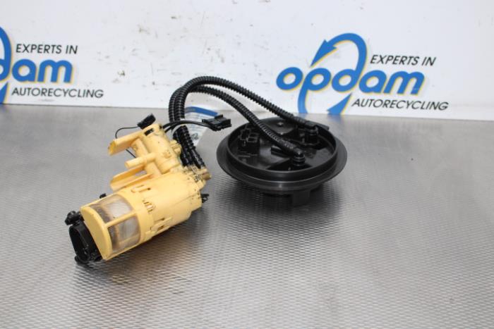 Gebrauchte Dieselpumpe Mercedes GLC (X253) 2.2 250d 16V BlueTEC 4-Matic Preis € 85,00 Margenregelung angeboten von Gebr Opdam B.V.