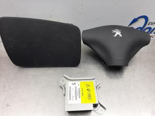 Usados Juego y módulo de airbag Peugeot 107 1.0 12V Precio € 250,00 Norma de margen ofrecido por Gebr Opdam B.V.