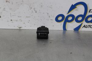 Used AIH headlight switch Volkswagen Transporter T5 2.5 TDi Price on request offered by Gebr Opdam B.V.