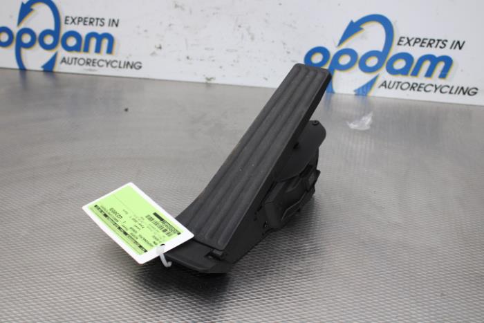Begagnade Gaspedalsensor BMW 2 serie Active Tourer (F45) 218i 1.5 TwinPower Turbo 12V Pris € 38,00 Marginaltabell erbjuds av Gebr Opdam B.V.