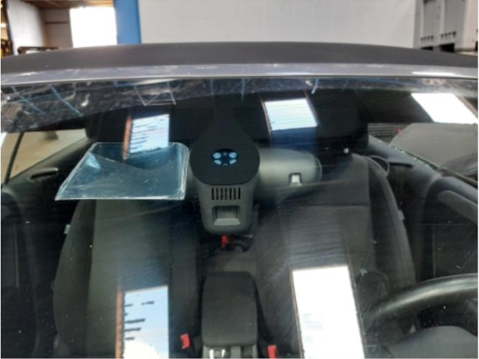 Używane Lusterko wewnetrzne Volkswagen Golf VI Cabrio (1K) 1.2 TSI Cena € 85,00 Procedura marży oferowane przez Gebr Opdam B.V.