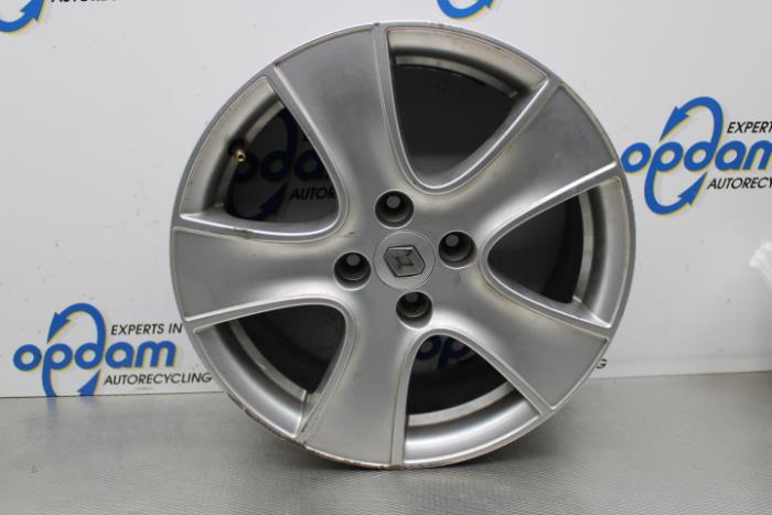 Set of sports wheels from a Renault Clio IV (5R) 1.5 Energy dCi 90 FAP 2014