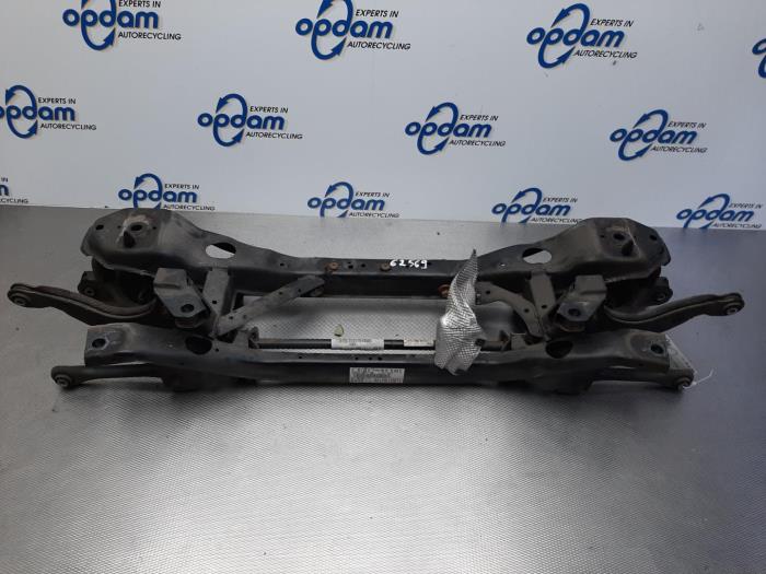Usados Subchasis Ford Focus 3 1.0 Ti-VCT EcoBoost 12V 100 Precio € 150,00 Norma de margen ofrecido por Gebr Opdam B.V.
