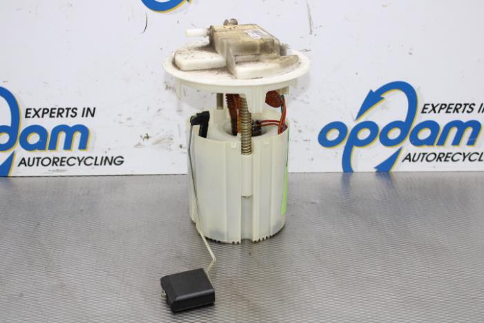 Usagé Pompe essence Citroen C4 Picasso (UD/UE/UF) 2.0 16V Autom. Prix € 64,00 Règlement à la marge proposé par Gebr Opdam B.V.