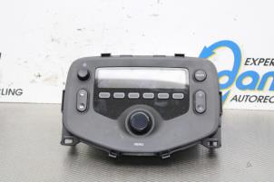 Usados Radio Toyota Aygo (B40) 1.0 12V VVT-i Precio de solicitud ofrecido por Gebr Opdam B.V.