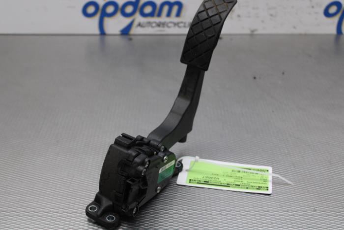 Begagnade Gaspedalsensor Volkswagen Polo V (6R) 1.2 TSI Pris € 17,00 Marginaltabell erbjuds av Gebr Opdam B.V.