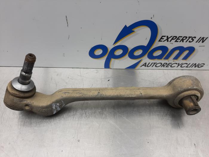 Front lower wishbone, right from a BMW 3 serie (E90) 320i 16V 2010
