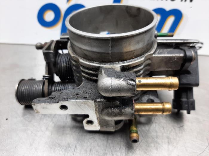 Gebrauchte Drosselklappengehäuse Opel Astra G (F08/48) 2.0 16V OPC Preis € 50,00 Margenregelung angeboten von Gebr Opdam B.V.