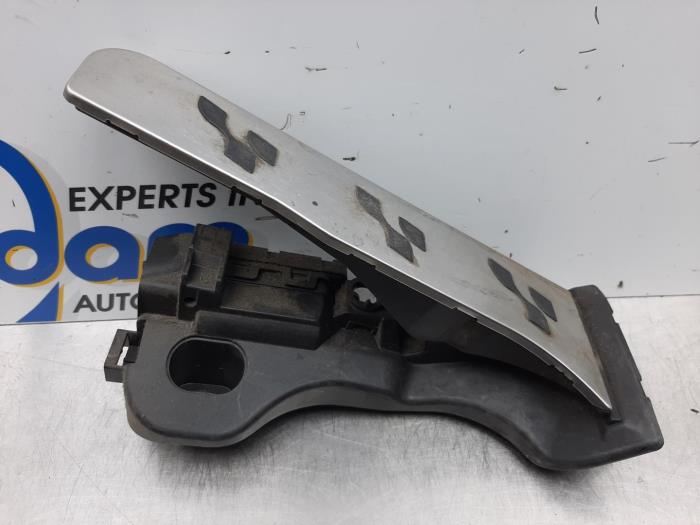 Begagnade Gaspedalsensor Volkswagen Golf V (1K1) 2.0 FSI 16V Pris € 42,00 Marginaltabell erbjuds av Gebr Opdam B.V.
