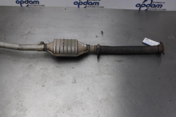Catalytic converter from a Peugeot 206 (2A/C/H/J/S) 1.4 XR,XS,XT,Gentry 1999