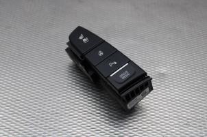 Gebrauchte PDC Schalter Kia Niro I (DE) 64 kWh Preis auf Anfrage angeboten von Gebr Opdam B.V.
