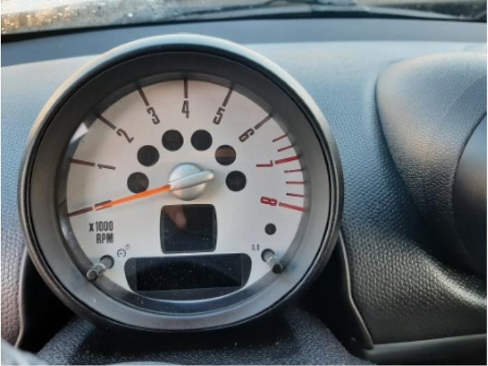 Używane Obrotomierz Mini Countryman (R60) 1.6 16V Cooper S Cena € 64,00 Procedura marży oferowane przez Gebr Opdam B.V.
