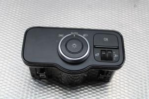 Gebrauchte Licht Schalter Mercedes Sprinter 5t (907.6) 311 CDI 2.1 D RWD Preis auf Anfrage angeboten von Gebr Opdam B.V.