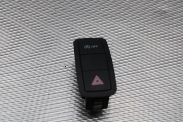 Interruptor de luz de pánico de un Audi A1 (8X1/8XK) 1.2 TFSI 2011