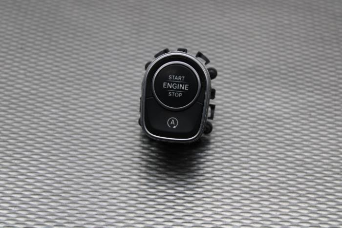 Start/stop switch from a Mercedes-Benz Sprinter 5t (907.6) 311 CDI 2.1 D RWD 2019