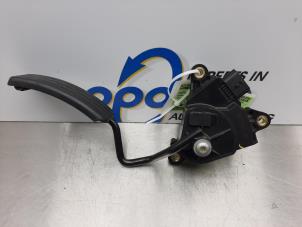 Używane Czujnik polozenia pedalu gazu Renault Modus/Grand Modus (JP) 1.2 16V Cena € 50,00 Procedura marży oferowane przez Gebr Opdam B.V.