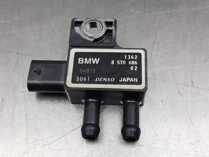 Sensor de presión de combustible de un BMW 3 serie Touring (F31) 320i 2.0 16V 2018