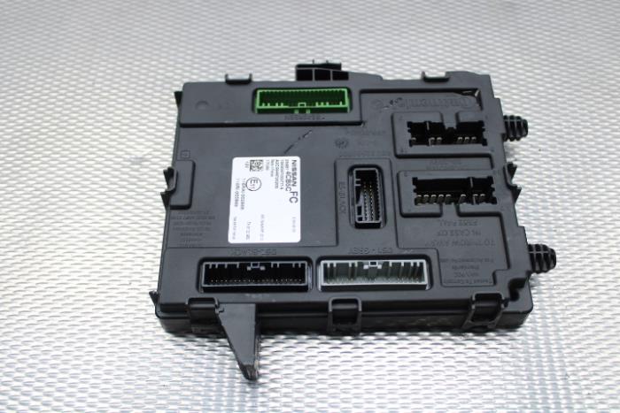 Used Body control computer Nissan Qashqai (J11) 1.6 DIG-T 163 16V Price on request offered by Gebr Opdam B.V.
