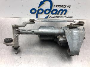 Used Wiper motor + mechanism Volkswagen Touran (1T1/T2) 1.6 FSI 16V Price € 60,00 Margin scheme offered by Gebr Opdam B.V.
