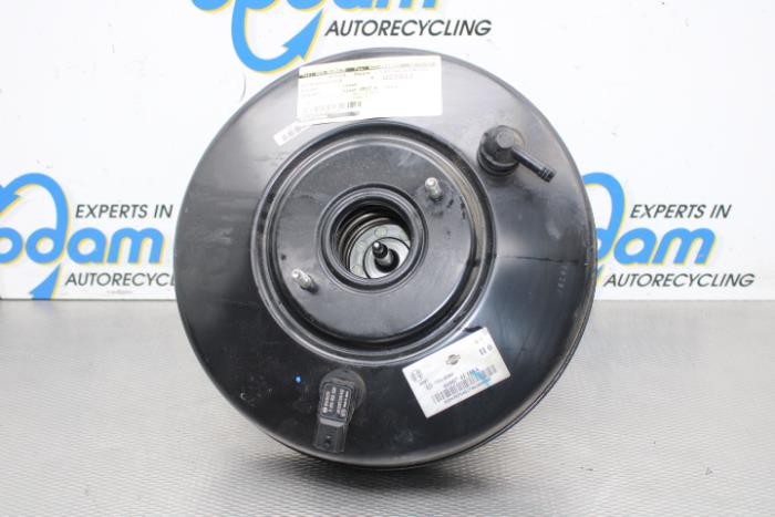 Usagé Assistant de freinage Nissan Qashqai (J11) 1.6 DIG-T 163 16V Prix sur demande proposé par Gebr Opdam B.V.