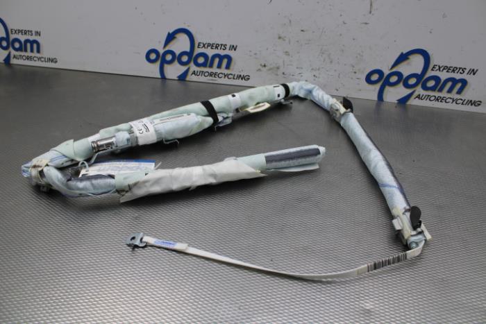 Roof curtain airbag from a Nissan Qashqai (J11) 1.6 DIG-T 163 16V 2017