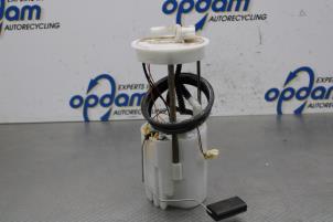 Usados Bomba de gasolina Nissan Qashqai (J11) 1.6 DIG-T 163 16V Precio de solicitud ofrecido por Gebr Opdam B.V.