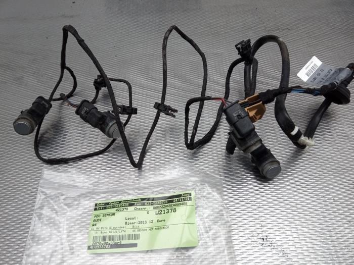 Usados Sensor PDC Audi A4 (B8) 1.8 TFSI 16V Precio de solicitud ofrecido por Gebr Opdam B.V.
