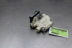 Used Rear door mechanism 4-door, right Audi A4 Avant (B9) 2.0 40 T MHEV 16V Price on request offered by Gebr Opdam B.V.