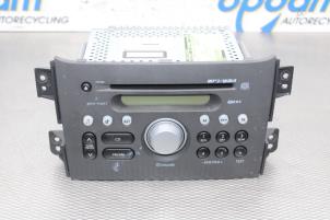 Usados Reproductor de CD y radio Opel Agila (B) 1.2 16V Precio de solicitud ofrecido por Gebr Opdam B.V.