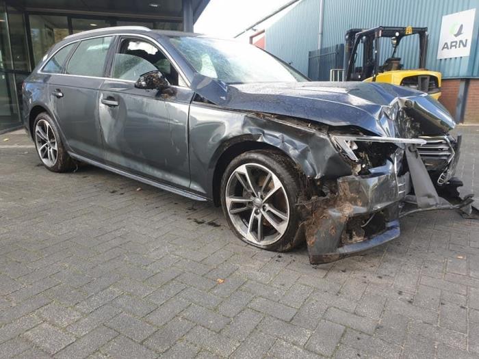 Usagé Faux châssis Audi A4 Avant (B9) 2.0 40 T MHEV 16V Prix € 255,00 Règlement à la marge proposé par Gebr Opdam B.V.