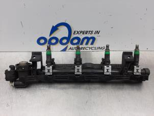 Used Injector (petrol injection) Ford Focus 2 1.6 16V Price € 75,00 Margin scheme offered by Gebr Opdam B.V.